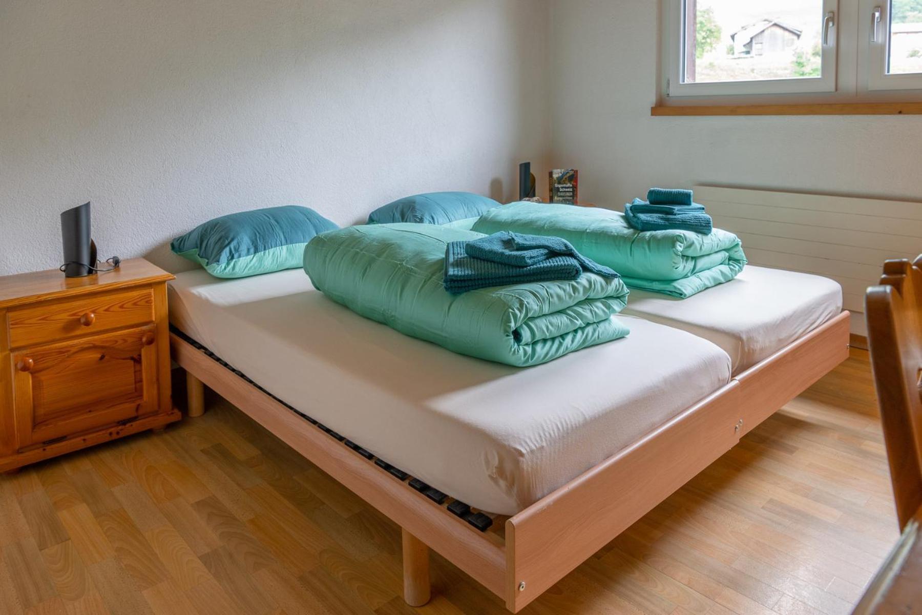 Chrona Bed & Breakfast Jenaz Ruang foto